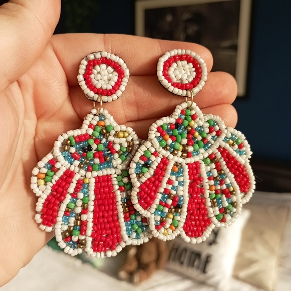 Accessories J Jewelry - AVBL 70s Oversized Beaded Fan Earrings